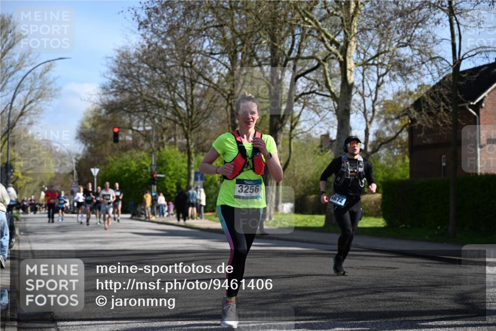 12.04.2026 - 45. Internationalen Wilhelmsburger Insellauf J. Mangold http://msf.ph/oto/9461406 12.04.2026 10:45:58 Ziel 5664, 3172, 2691, 3256, 3848, 3849, 5690, 4182, 2460, 2706, 4357, 3952, 4755, 3480, 5050, 5598, 3635, 4762, 3635, 4762, 5466, 2596, 3008, 4631, 2841, 5726, 5562, 3484 meine-sportfotos.de