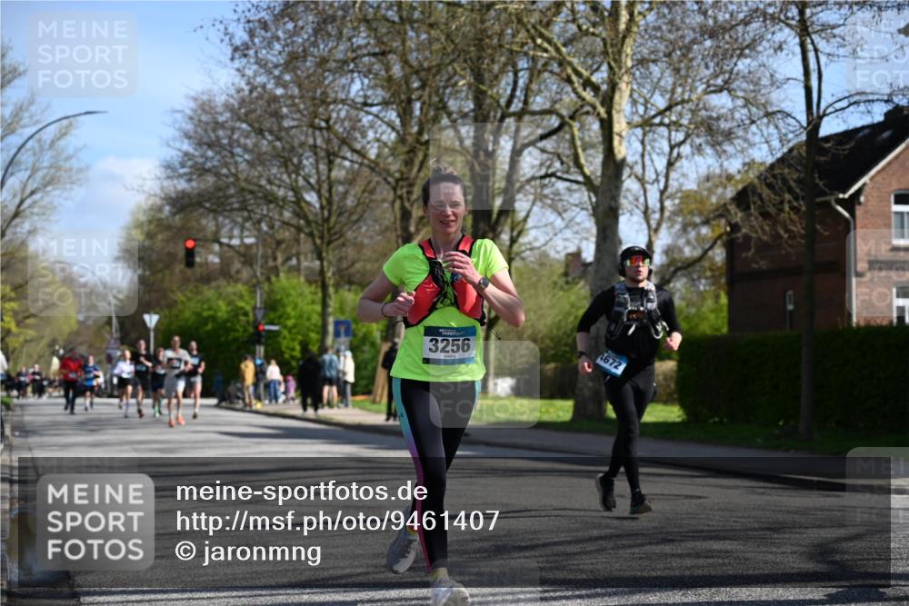 12.04.2026 - 45. Internationalen Wilhelmsburger Insellauf J. Mangold http://msf.ph/oto/9461407 12.04.2026 10:45:58 Ziel 5664, 3172, 2691, 3256, 3848, 3849, 5690, 4182, 2460, 2706, 4357, 3952, 4755, 3480, 5050, 5598, 3635, 4762, 3635, 4762, 5466, 2596, 3008, 4631, 2841, 5726, 5562, 3484 meine-sportfotos.de
