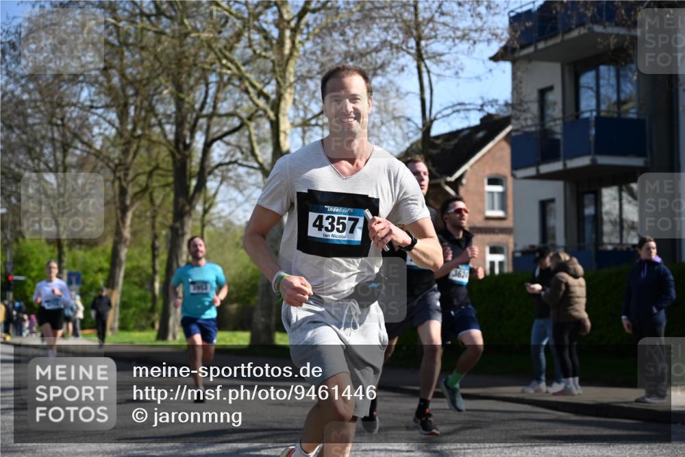 12.04.2026 - 45. Internationalen Wilhelmsburger Insellauf J. Mangold http://msf.ph/oto/9461446 12.04.2026 10:46:06 Ziel 3172, 2691, 3256, 3848, 3849, 5690, 4182, 2460, 2706, 4357, 3952, 4755, 3480, 5050, 5598, 3635, 4762, 5466, 2596, 3008, 4631, 2841, 5726, 5726, 5562, 3484, 4331, 3553, 3713, 3860, 5538, 4706, 4700 meine-sportfotos.de