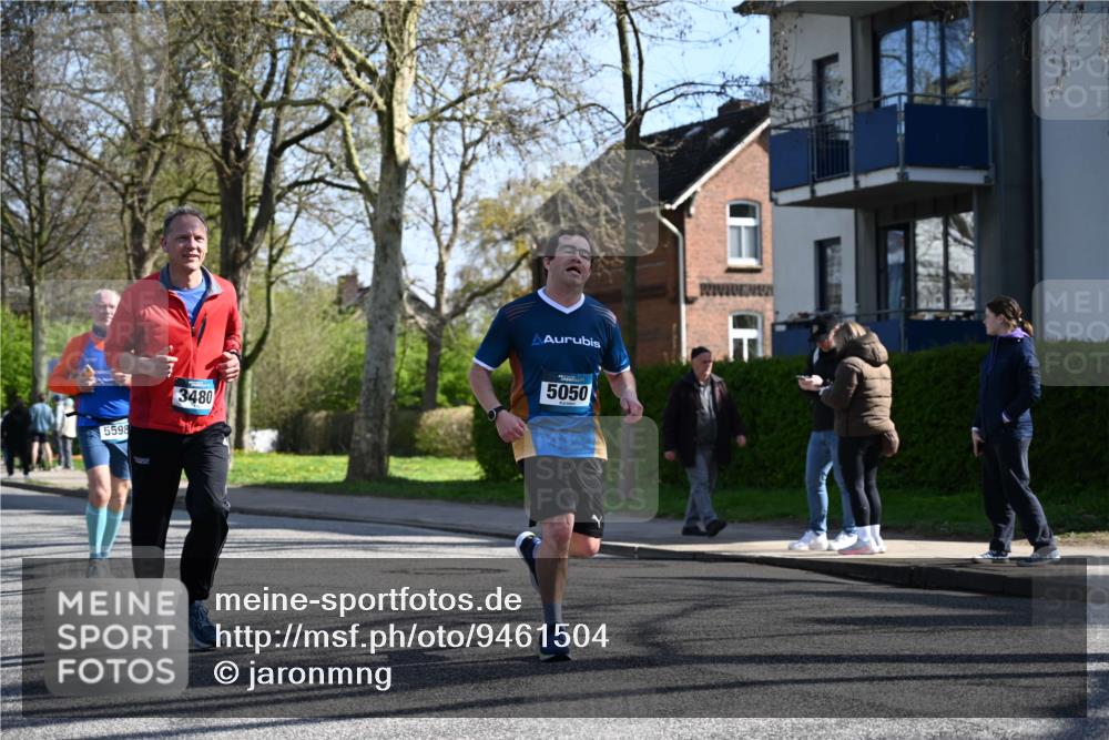 12.04.2026 - 45. Internationalen Wilhelmsburger Insellauf J. Mangold http://msf.ph/oto/9461504 12.04.2026 10:46:12 Ziel 2460, 2706, 4357, 3952, 4755, 3480, 5050, 5598, 3635, 4762, 5466, 2596, 3008, 3008, 4631, 2841, 5726, 5562, 3484, 4331, 3553, 3713, 3713, 3860, 5538, 4706, 4700, 5803, 2206, 5421, 5626, 3493, 3494 meine-sportfotos.de