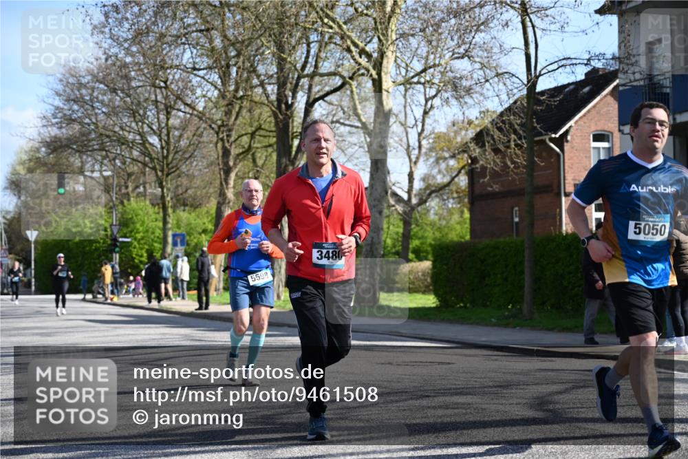 12.04.2026 - 45. Internationalen Wilhelmsburger Insellauf J. Mangold http://msf.ph/oto/9461508 12.04.2026 10:46:13 Ziel 2460, 2706, 4357, 3952, 4755, 3480, 5050, 5598, 3635, 4762, 5466, 2596, 3008, 4631, 2841, 5726, 5562, 3484, 4331, 3553, 3713, 3860, 5538, 4706, 4700, 5803, 2206, 5421, 5626, 3493, 3494, 3010, 3854 meine-sportfotos.de