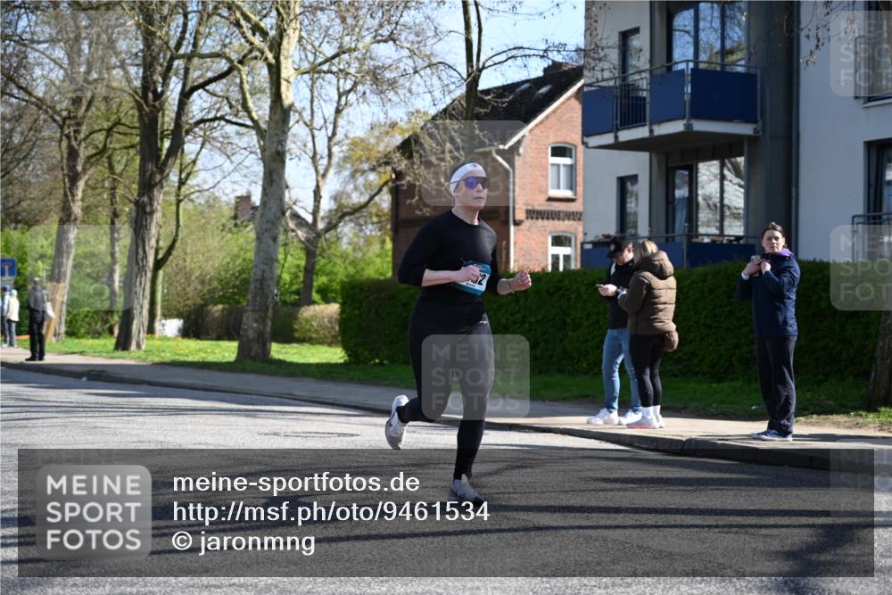 12.04.2026 - 45. Internationalen Wilhelmsburger Insellauf J. Mangold http://msf.ph/oto/9461534 12.04.2026 10:46:21 Ziel 4755, 3480, 5050, 5598, 3635, 4762, 5466, 2596, 3008, 4631, 2841, 5726, 5562, 3484, 4331, 3553, 3713, 3860, 5538, 4706, 4700, 5803, 2206, 5421, 5626, 3493, 3494, 3010, 3854, 2393, 2845, 3332, 3349, 4297 meine-sportfotos.de