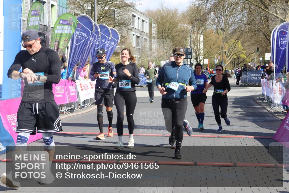 12.04.2026 - 45. Internationalen Wilhelmsburger Insellauf Strokosch-Dieckow http://msf.ph/oto/9461565 12.04.2026 11:09:33 Ziel 4406, 3169, 2699, 3005, 5629, 2620, 2601 meine-sportfotos.de