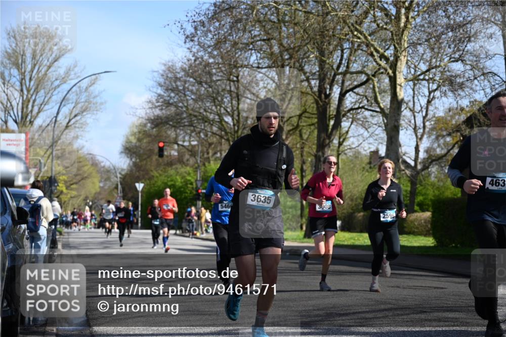 12.04.2026 - 45. Internationalen Wilhelmsburger Insellauf J. Mangold http://msf.ph/oto/9461571 12.04.2026 10:46:26 Ziel 3480, 5050, 5598, 3635, 4762, 5466, 2596, 3008, 4631, 2841, 5726, 5562, 3484, 4331, 3553, 3713, 3860, 3860, 5538, 4706, 4700, 5803, 2206, 5421, 5626, 3493, 3494, 3010, 3854, 2393, 2845, 3332, 3349, 4297, 3830, 3098, 5445 meine-sportfotos.de