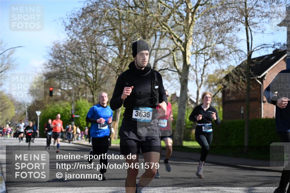 12.04.2026 - 45. Internationalen Wilhelmsburger Insellauf J. Mangold http://msf.ph/oto/9461579 12.04.2026 10:46:26 Ziel 3480, 5050, 5598, 3635, 4762, 5466, 2596, 3008, 4631, 2841, 5726, 5562, 3484, 4331, 3553, 3713, 3860, 3860, 5538, 4706, 4700, 5803, 2206, 5421, 5626, 3493, 3494, 3010, 3854, 2393, 2845, 3332, 3349, 4297, 3830, 3098, 5445 meine-sportfotos.de
