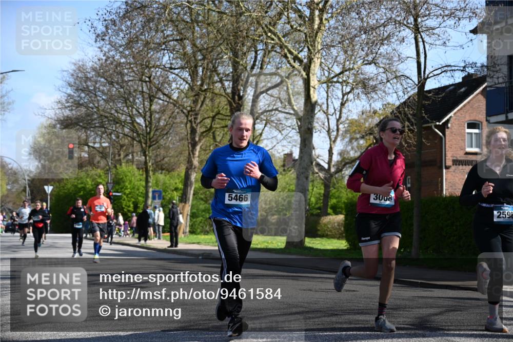 12.04.2026 - 45. Internationalen Wilhelmsburger Insellauf J. Mangold http://msf.ph/oto/9461584 12.04.2026 10:46:27 Ziel 5050, 5598, 3635, 4762, 5466, 2596, 3008, 4631, 2841, 5726, 5562, 3484, 4331, 3553, 3713, 3860, 5538, 4706, 4700, 5803, 2206, 5421, 5626, 3493, 3494, 3010, 3854, 2393, 2845, 2393, 2845, 3332, 3349, 4297, 3830, 3098, 5445 meine-sportfotos.de