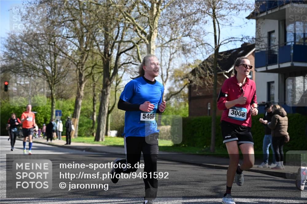 12.04.2026 - 45. Internationalen Wilhelmsburger Insellauf J. Mangold http://msf.ph/oto/9461592 12.04.2026 10:46:27 Ziel 5050, 5598, 3635, 4762, 5466, 2596, 3008, 4631, 2841, 5726, 5562, 3484, 4331, 3553, 3713, 3860, 5538, 4706, 4700, 5803, 2206, 5421, 5626, 3493, 3494, 3010, 3854, 2393, 2845, 2393, 2845, 3332, 3349, 4297, 3830, 3098, 5445 meine-sportfotos.de