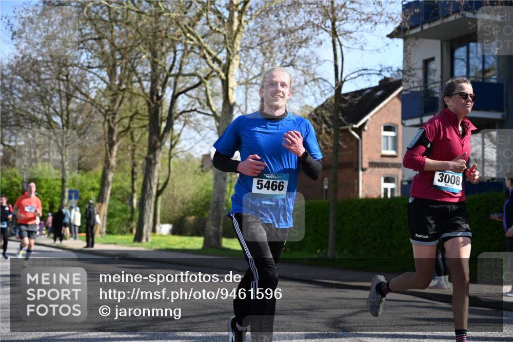 12.04.2026 - 45. Internationalen Wilhelmsburger Insellauf J. Mangold http://msf.ph/oto/9461596 12.04.2026 10:46:28 Ziel 5598, 3635, 4762, 5466, 2596, 3008, 4631, 2841, 5726, 5562, 3484, 4331, 3553, 3713, 3860, 5538, 4706, 4700, 5803, 2206, 5421, 5626, 3493, 3494, 3010, 3854, 2393, 2845, 3332, 3349, 3332, 3349, 4297, 3830, 3098, 5445 meine-sportfotos.de
