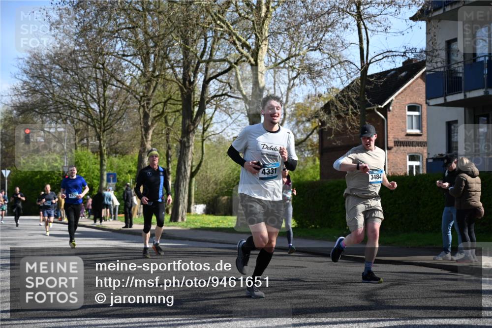 12.04.2026 - 45. Internationalen Wilhelmsburger Insellauf J. Mangold http://msf.ph/oto/9461651 12.04.2026 10:46:37 Ziel 3008, 4631, 2841, 5726, 5562, 3484, 4331, 3553, 3713, 3860, 5538, 4706, 4700, 5803, 2206, 5421, 5626, 3493, 3494, 3010, 3854, 3010, 3854, 2393, 2845, 3332, 3349, 4297, 3830, 3098, 5445, 3098, 5445, 4992, 3450, 5054 meine-sportfotos.de