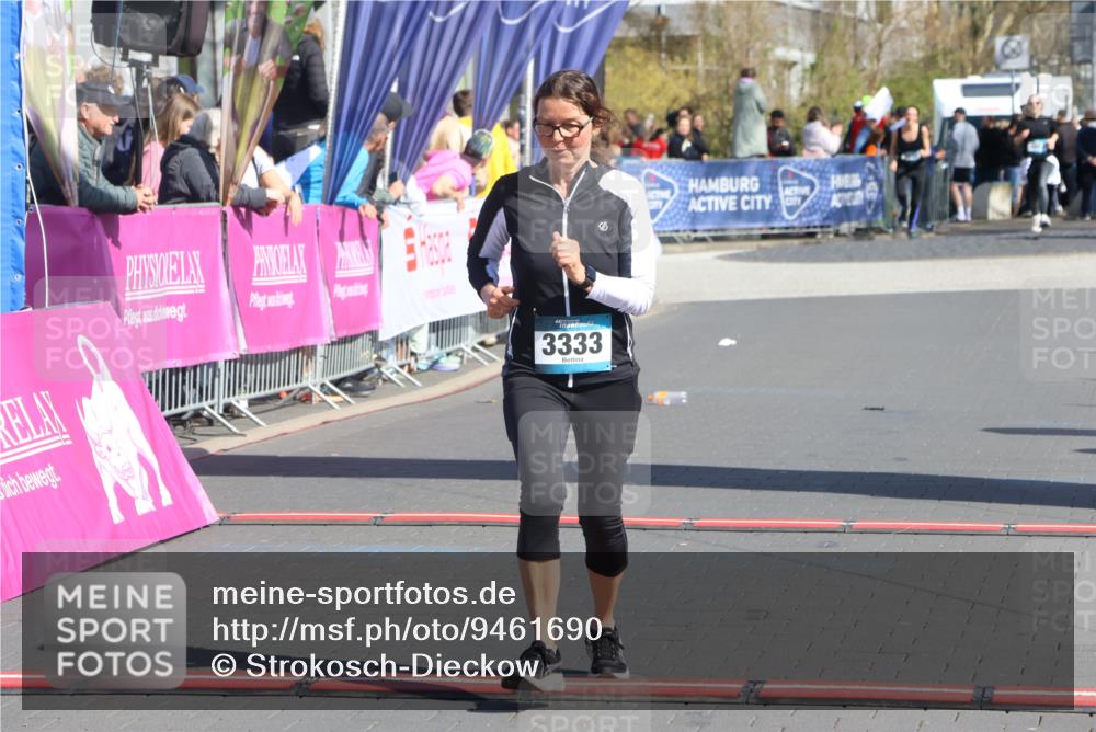 12.04.2026 - 45. Internationalen Wilhelmsburger Insellauf Strokosch-Dieckow http://msf.ph/oto/9461690 12.04.2026 11:09:45 Ziel 4485, 3333 meine-sportfotos.de