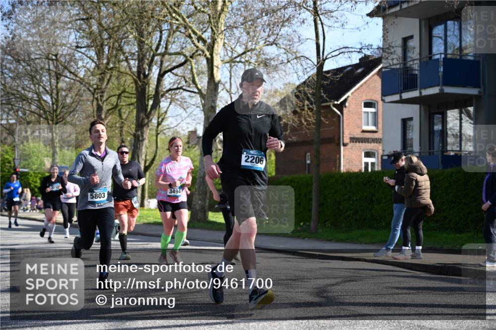 12.04.2026 - 45. Internationalen Wilhelmsburger Insellauf J. Mangold http://msf.ph/oto/9461700 12.04.2026 10:46:46 Ziel 3484, 4331, 3553, 3713, 3860, 5538, 4706, 4700, 5803, 2206, 5421, 5626, 3493, 3494, 3010, 3854, 2393, 2845, 3332, 3349, 4297, 3830, 3098, 5445, 4992, 3450, 5054 meine-sportfotos.de