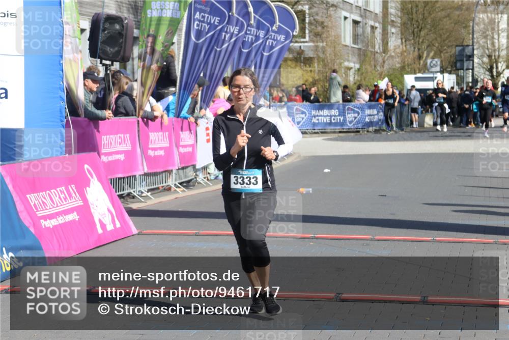 12.04.2026 - 45. Internationalen Wilhelmsburger Insellauf Strokosch-Dieckow http://msf.ph/oto/9461717 12.04.2026 11:09:46 Ziel 3333 meine-sportfotos.de