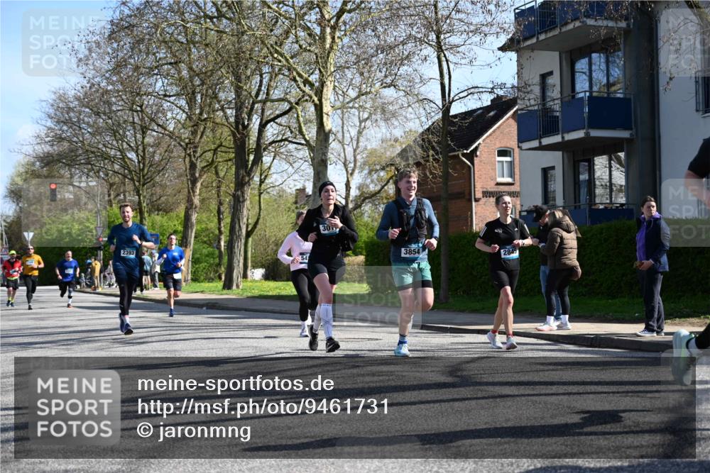 12.04.2026 - 45. Internationalen Wilhelmsburger Insellauf J. Mangold http://msf.ph/oto/9461731 12.04.2026 10:46:49 Ziel 3713, 3860, 5538, 4706, 4700, 5803, 2206, 5421, 5626, 3493, 3494, 3010, 3854, 2393, 2845, 3332, 3349, 4297, 3830, 3098, 5445, 3098, 5445, 4992, 3450, 5054, 2358, 4932 meine-sportfotos.de