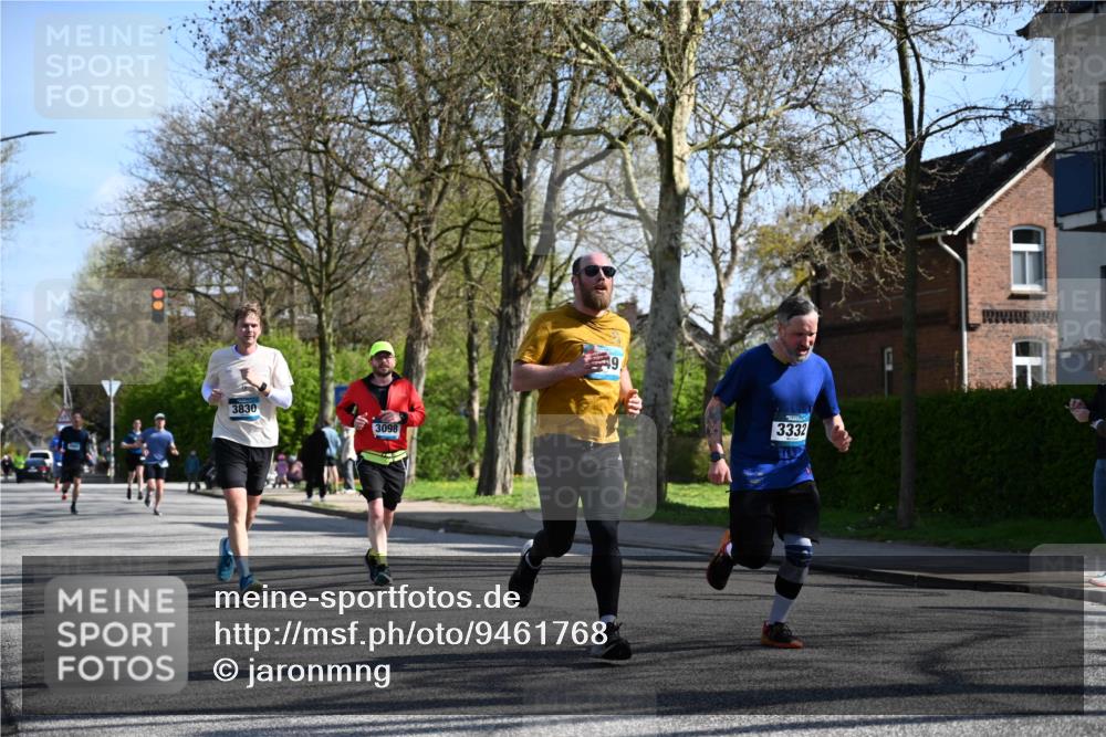 12.04.2026 - 45. Internationalen Wilhelmsburger Insellauf J. Mangold http://msf.ph/oto/9461768 12.04.2026 10:46:55 Ziel 4700, 5803, 2206, 5421, 5626, 3493, 3494, 3010, 3854, 2393, 2845, 3332, 3349, 4297, 3830, 3098, 5445, 4992, 3450, 5054, 2358, 4932, 4402, 4367 meine-sportfotos.de