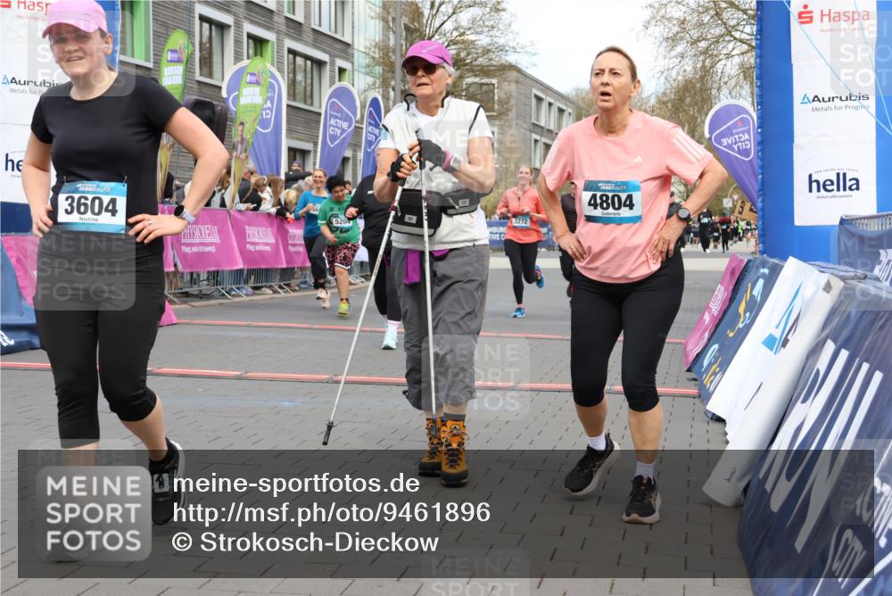 12.04.2026 - 45. Internationalen Wilhelmsburger Insellauf Strokosch-Dieckow http://msf.ph/oto/9461896 12.04.2026 13:18:12 Ziel 2125, 2520, 5204, 3272, 4690, 3252, 4697 meine-sportfotos.de