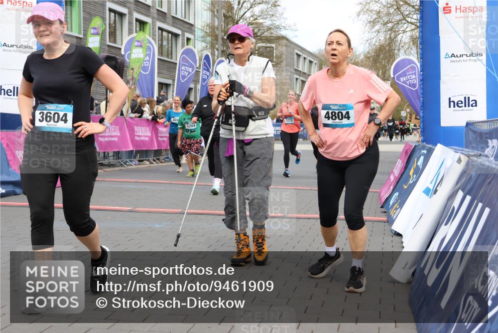12.04.2026 - 45. Internationalen Wilhelmsburger Insellauf Strokosch-Dieckow http://msf.ph/oto/9461909 12.04.2026 13:18:12 Ziel 2125, 2520, 5204, 3272, 4690, 3252, 4697 meine-sportfotos.de