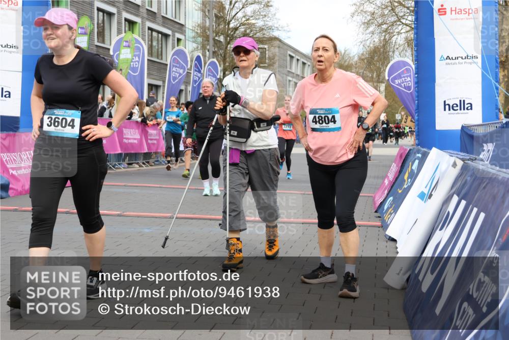 12.04.2026 - 45. Internationalen Wilhelmsburger Insellauf Strokosch-Dieckow http://msf.ph/oto/9461938 12.04.2026 13:18:12 Ziel 2125, 2520, 5204, 3272, 4690, 3252, 4697 meine-sportfotos.de