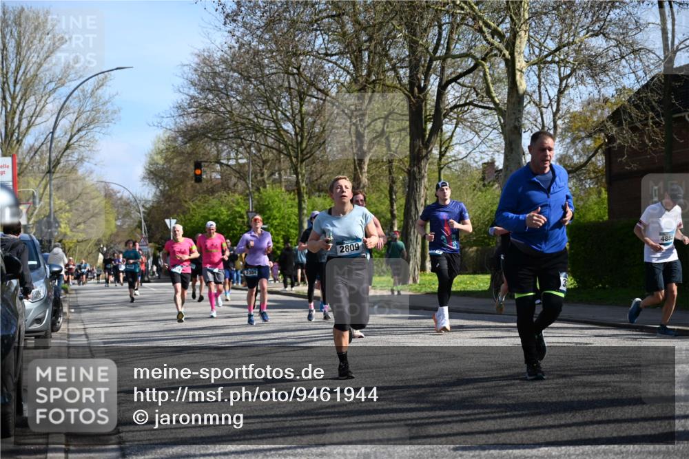 12.04.2026 - 45. Internationalen Wilhelmsburger Insellauf J. Mangold http://msf.ph/oto/9461944 12.04.2026 10:47:56 Ziel 4568, 3325, 5749, 2784, 4834, 4330, 3311, 2809, 4415, 4681, 2373, 2384, 2442, 3631, 5578, 3414, 3307, 4882, 2053, 4563, 4866, 2438, 3513, 2854, 2887, 3103, 4424, 4424, 3509, 4768, 3060, 3063, 2992, 2846, 3722, 4088, 4913 meine-sportfotos.de