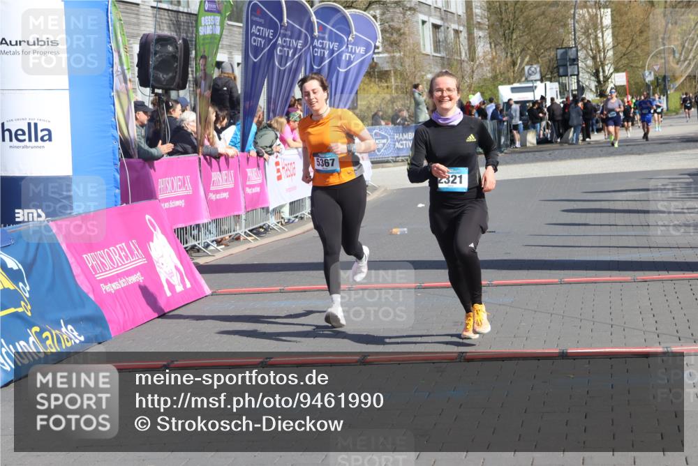 12.04.2026 - 45. Internationalen Wilhelmsburger Insellauf Strokosch-Dieckow http://msf.ph/oto/9461990 12.04.2026 11:10:08 Ziel 2321, 5367 meine-sportfotos.de