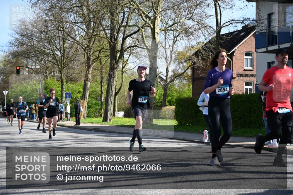 12.04.2026 - 45. Internationalen Wilhelmsburger Insellauf J. Mangold http://msf.ph/oto/9462066 12.04.2026 10:48:16 Ziel 2442, 3631, 5578, 3414, 3307, 4882, 2053, 4563, 4866, 2438, 3513, 2854, 2887, 3103, 4424, 3509, 4768, 3060, 3063, 2992, 2846, 3722, 4088, 3722, 4088, 4913, 4675, 3007, 4336, 3760, 3695, 5039, 2672, 4789, 4661, 5360 meine-sportfotos.de