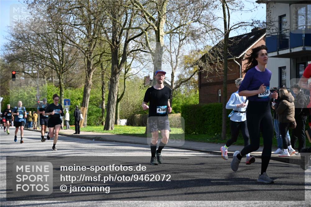 12.04.2026 - 45. Internationalen Wilhelmsburger Insellauf J. Mangold http://msf.ph/oto/9462072 12.04.2026 10:48:17 Ziel 3307, 4882, 2053, 4563, 4866, 2438, 3513, 2854, 2887, 3103, 4424, 3509, 4768, 3060, 3063, 2992, 2846, 3722, 4088, 4913, 4913, 4675, 3007, 4336, 3760, 3695, 5039, 2672, 4789, 4661, 5360, 5649 meine-sportfotos.de