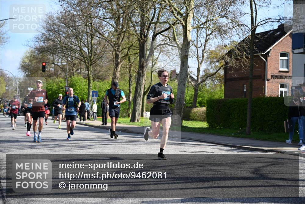 12.04.2026 - 45. Internationalen Wilhelmsburger Insellauf J. Mangold http://msf.ph/oto/9462081 12.04.2026 10:48:19 Ziel 4882, 2053, 4563, 4866, 2438, 3513, 2854, 2887, 3103, 4424, 3509, 4768, 3060, 3063, 2992, 2846, 3722, 4088, 4913, 4675, 3007, 4336, 3760, 3695, 5039, 2672, 4789, 4661, 5360, 5649, 2649, 2231, 3200 meine-sportfotos.de