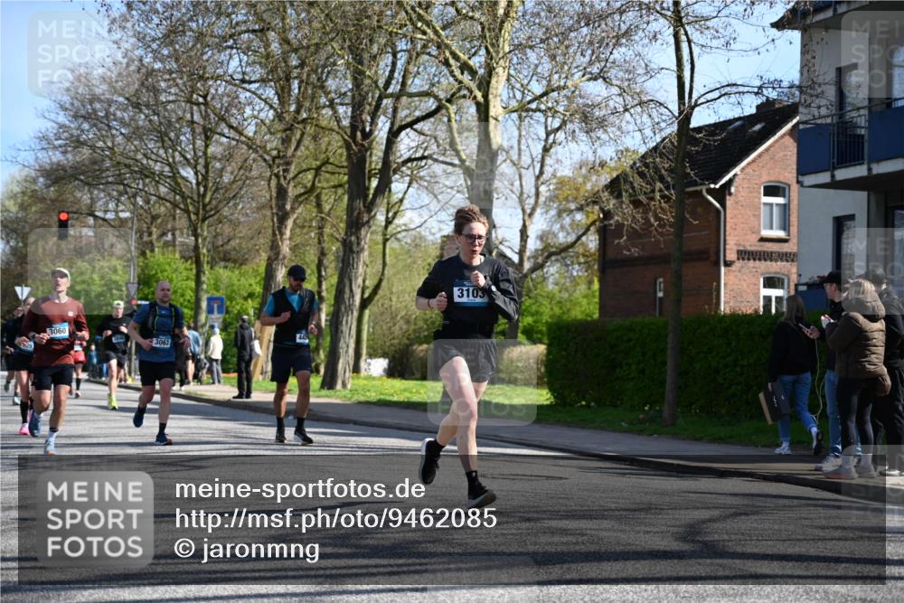 12.04.2026 - 45. Internationalen Wilhelmsburger Insellauf J. Mangold http://msf.ph/oto/9462085 12.04.2026 10:48:19 Ziel 4882, 2053, 4563, 4866, 2438, 3513, 2854, 2887, 3103, 4424, 3509, 4768, 3060, 3063, 2992, 2846, 3722, 4088, 4913, 4675, 3007, 4336, 3760, 3695, 5039, 2672, 4789, 4661, 5360, 5649, 2649, 2231, 3200 meine-sportfotos.de