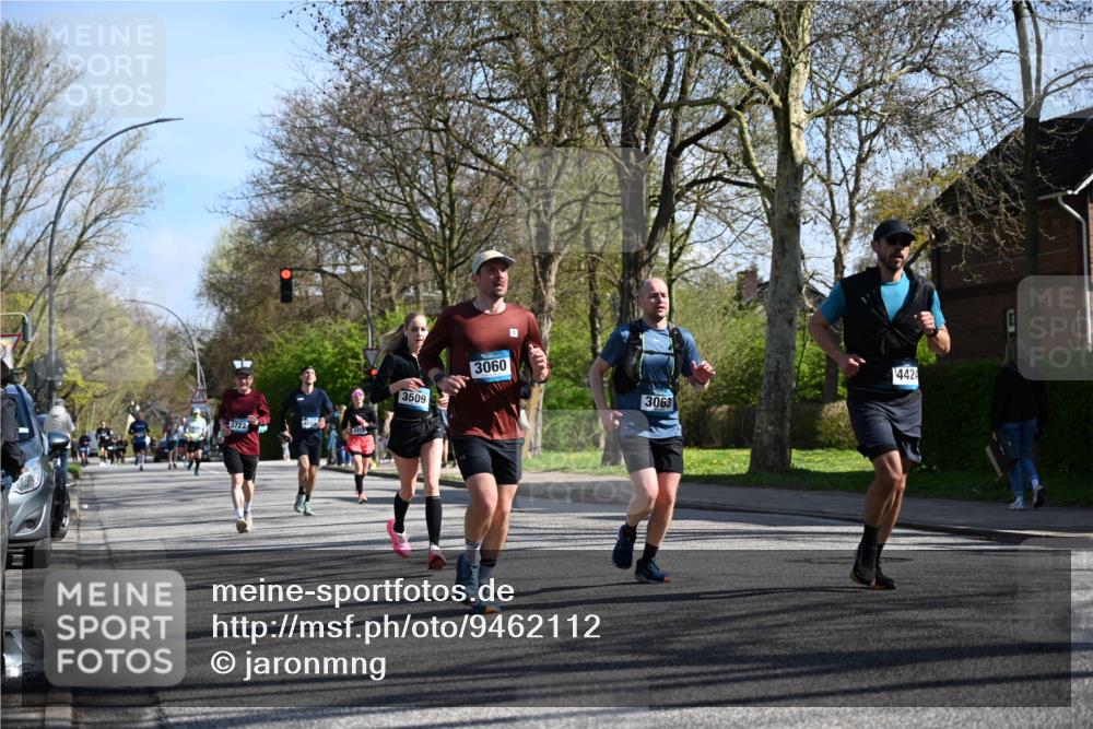 12.04.2026 - 45. Internationalen Wilhelmsburger Insellauf J. Mangold http://msf.ph/oto/9462112 12.04.2026 10:48:21 Ziel 2438, 3513, 2854, 2887, 3103, 4424, 3509, 4768, 3060, 3063, 2992, 2846, 3722, 4088, 4913, 4675, 3007, 4336, 4336, 3760, 3695, 5039, 2672, 4789, 4661, 5360, 5649, 2649, 2231, 3200 meine-sportfotos.de