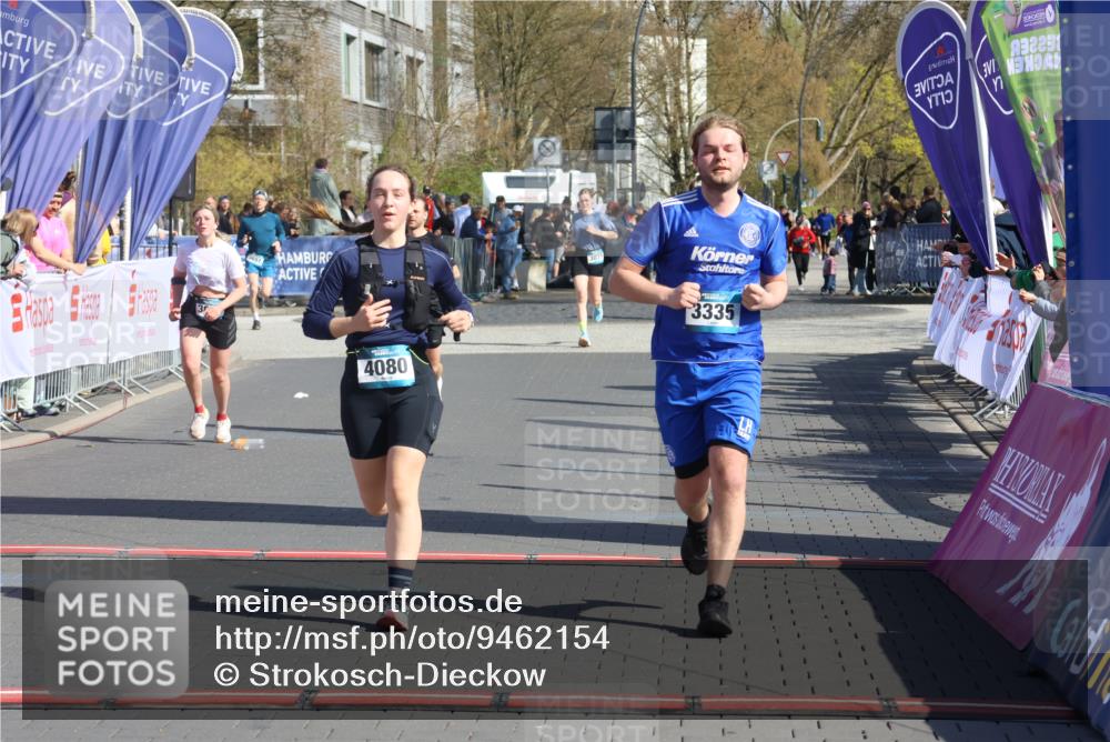 12.04.2026 - 45. Internationalen Wilhelmsburger Insellauf Strokosch-Dieckow http://msf.ph/oto/9462154 12.04.2026 11:10:23 Ziel 4080, 3335, 3833 meine-sportfotos.de