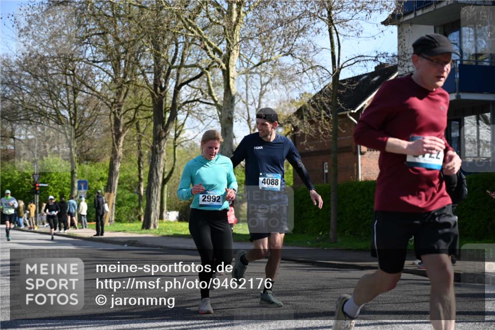 12.04.2026 - 45. Internationalen Wilhelmsburger Insellauf J. Mangold http://msf.ph/oto/9462176 12.04.2026 10:48:27 Ziel 2854, 2887, 3103, 4424, 3509, 4768, 3060, 3063, 2992, 2846, 3722, 4088, 4913, 4675, 3007, 4336, 3760, 3695, 5039, 2672, 4789, 4789, 4661, 5360, 5649, 2649, 2231, 3200, 4185, 2179 meine-sportfotos.de