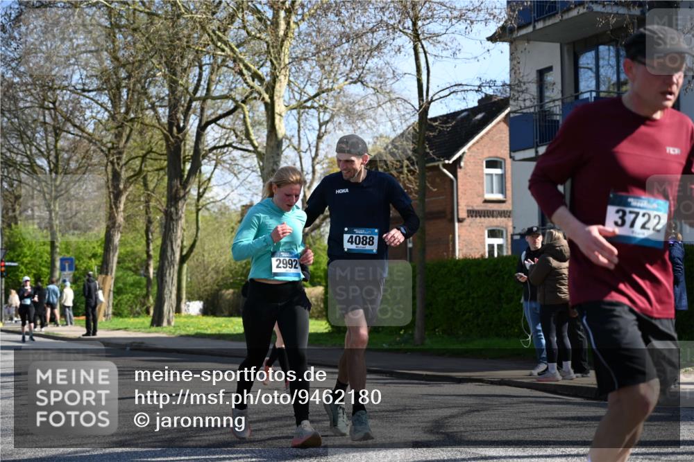 12.04.2026 - 45. Internationalen Wilhelmsburger Insellauf J. Mangold http://msf.ph/oto/9462180 12.04.2026 10:48:27 Ziel 2854, 2887, 3103, 4424, 3509, 4768, 3060, 3063, 2992, 2846, 3722, 4088, 4913, 4675, 3007, 4336, 3760, 3695, 5039, 2672, 4789, 4789, 4661, 5360, 5649, 2649, 2231, 3200, 4185, 2179 meine-sportfotos.de