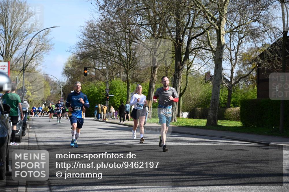 12.04.2026 - 45. Internationalen Wilhelmsburger Insellauf J. Mangold http://msf.ph/oto/9462197 12.04.2026 10:48:39 Ziel 2992, 2846, 3722, 4088, 4913, 4675, 3007, 4336, 3760, 3695, 5039, 2672, 4789, 4789, 4661, 5360, 5649, 2649, 2231, 3200, 4185, 2179, 3427, 2635, 2732, 2371 meine-sportfotos.de