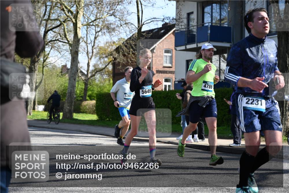 12.04.2026 - 45. Internationalen Wilhelmsburger Insellauf J. Mangold http://msf.ph/oto/9462266 12.04.2026 10:48:53 Ziel 4336, 3760, 3695, 5039, 2672, 4789, 4661, 5360, 5649, 2649, 2231, 3200, 4185, 2179, 3427, 2635, 2732, 2371, 3363, 2661, 4715, 2392 meine-sportfotos.de