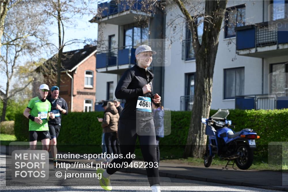 12.04.2026 - 45. Internationalen Wilhelmsburger Insellauf J. Mangold http://msf.ph/oto/9462293 12.04.2026 10:48:56 Ziel 4336, 3760, 3695, 5039, 2672, 4789, 4661, 5360, 5649, 2649, 2231, 3200, 4185, 2179, 3427, 2635, 2732, 2371, 3363, 3363, 2661, 4715, 2392, 3036, 2048 meine-sportfotos.de