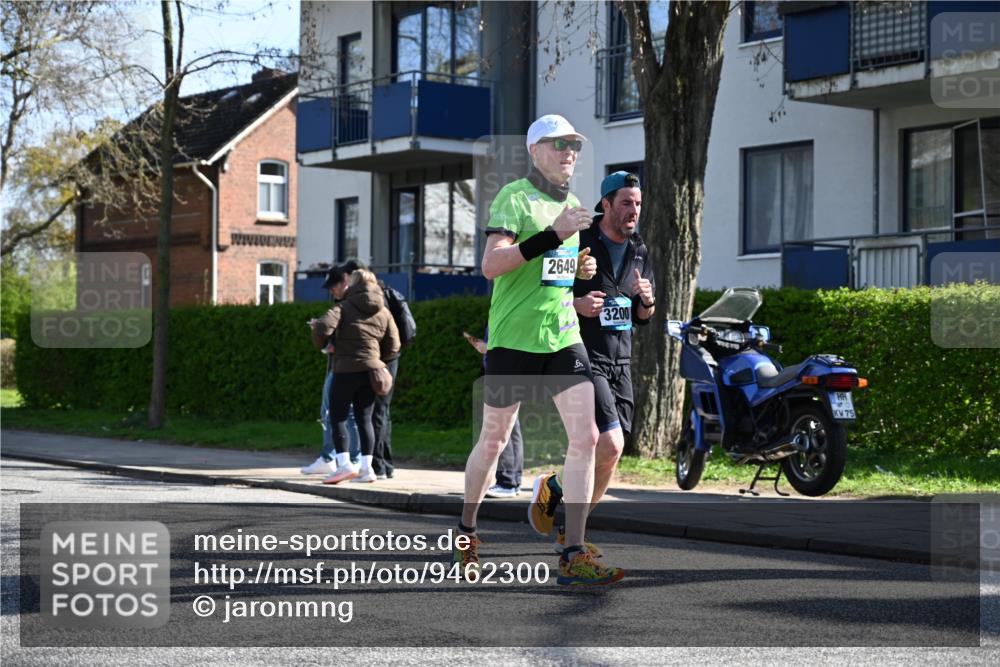 12.04.2026 - 45. Internationalen Wilhelmsburger Insellauf J. Mangold http://msf.ph/oto/9462300 12.04.2026 10:48:57 Ziel 4336, 3760, 3695, 5039, 2672, 4789, 4661, 5360, 5649, 2649, 2231, 3200, 4185, 2179, 3427, 3427, 2635, 2732, 2371, 3363, 2661, 4715, 2392, 3036, 2048 meine-sportfotos.de