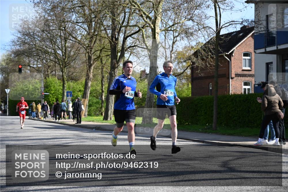 12.04.2026 - 45. Internationalen Wilhelmsburger Insellauf J. Mangold http://msf.ph/oto/9462319 12.04.2026 10:49:00 Ziel 3695, 5039, 2672, 4789, 4661, 5360, 5649, 2649, 2231, 3200, 4185, 2179, 3427, 2635, 2732, 2371, 2732, 2371, 3363, 2661, 4715, 2392, 3036, 2048, 3357 meine-sportfotos.de