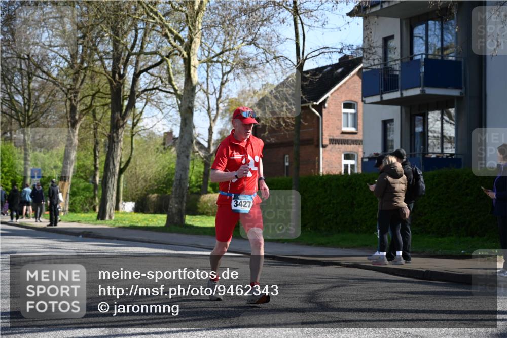 12.04.2026 - 45. Internationalen Wilhelmsburger Insellauf J. Mangold http://msf.ph/oto/9462343 12.04.2026 10:49:07 Ziel 2649, 2231, 3200, 4185, 2179, 3427, 2635, 2732, 2371, 3363, 2661, 4715, 2392, 3036, 2048, 3357, 2655, 5441, 3546 meine-sportfotos.de