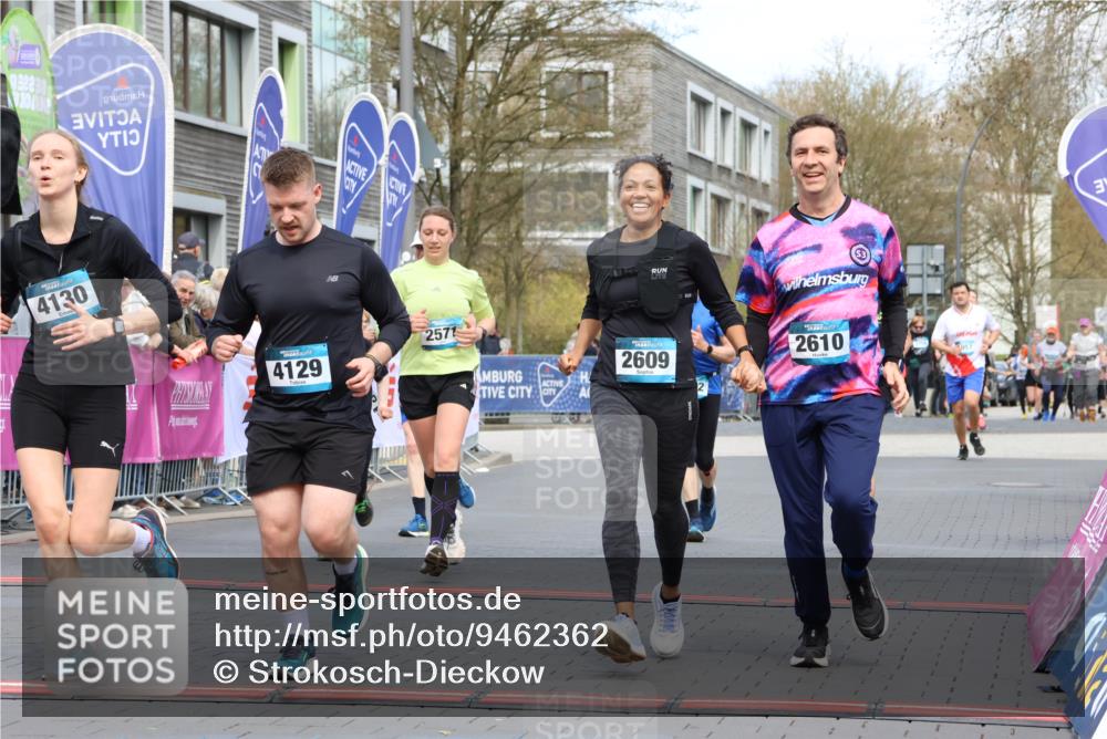 12.04.2026 - 45. Internationalen Wilhelmsburger Insellauf Strokosch-Dieckow http://msf.ph/oto/9462362 12.04.2026 13:17:44 Ziel 4315, 4867, 4868, 4130, 4129, 2609, 2610, 2571, 5001, 5532, 4392 meine-sportfotos.de