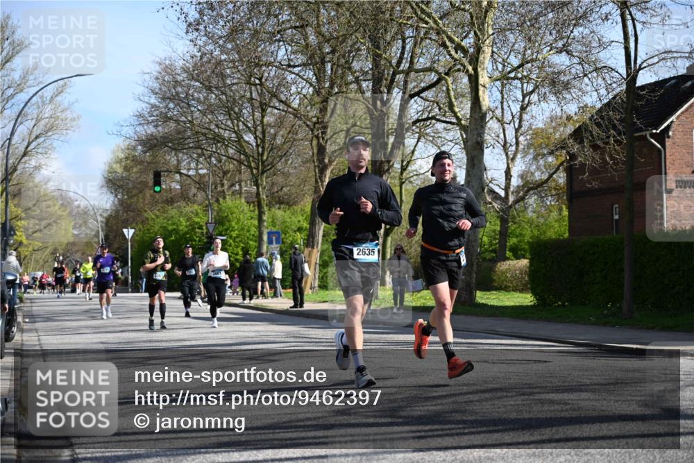 12.04.2026 - 45. Internationalen Wilhelmsburger Insellauf J. Mangold http://msf.ph/oto/9462397 12.04.2026 10:49:18 Ziel 3427, 2635, 2732, 2371, 3363, 2661, 4715, 2392, 3036, 2048, 3357, 2655, 5441, 3546, 2618, 2176, 2054, 3329, 3459 meine-sportfotos.de