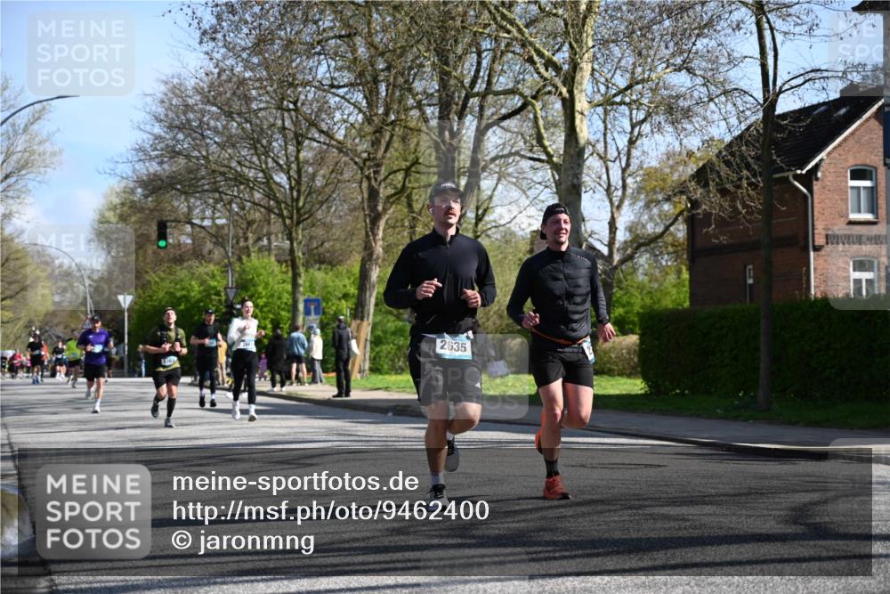 12.04.2026 - 45. Internationalen Wilhelmsburger Insellauf J. Mangold http://msf.ph/oto/9462400 12.04.2026 10:49:18 Ziel 3427, 2635, 2732, 2371, 3363, 2661, 4715, 2392, 3036, 2048, 3357, 2655, 5441, 3546, 2618, 2176, 2054, 3329, 3459 meine-sportfotos.de