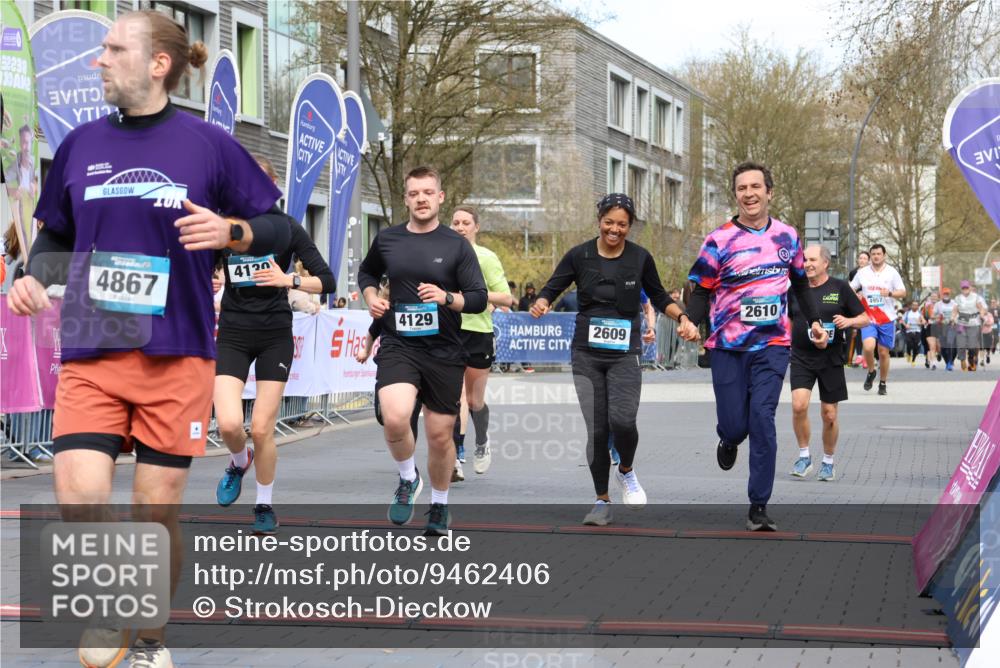 12.04.2026 - 45. Internationalen Wilhelmsburger Insellauf Strokosch-Dieckow http://msf.ph/oto/9462406 12.04.2026 13:17:43 Ziel 3281, 4315, 4867, 4868, 4130, 4129, 2609, 2610, 2571, 5001, 5532, 4392 meine-sportfotos.de