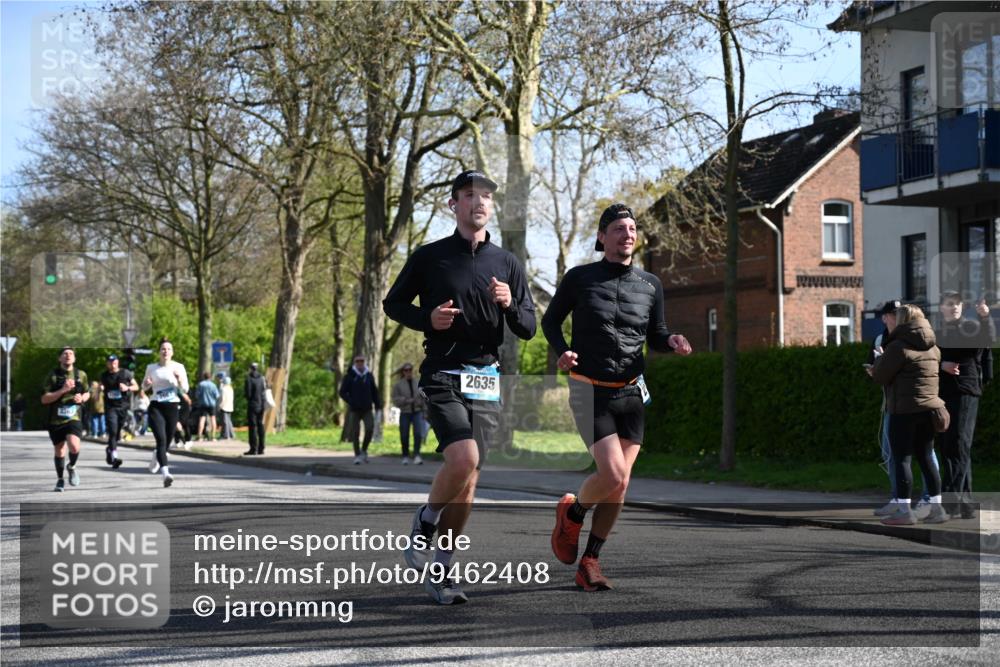 12.04.2026 - 45. Internationalen Wilhelmsburger Insellauf J. Mangold http://msf.ph/oto/9462408 12.04.2026 10:49:19 Ziel 3427, 2635, 2732, 2371, 3363, 2661, 4715, 2392, 3036, 2048, 3357, 2655, 5441, 3546, 2618, 2176, 2054, 3329, 3459 meine-sportfotos.de