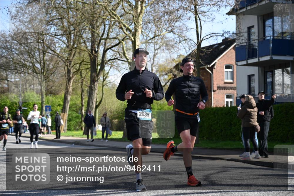 12.04.2026 - 45. Internationalen Wilhelmsburger Insellauf J. Mangold http://msf.ph/oto/9462411 12.04.2026 10:49:19 Ziel 3427, 2635, 2732, 2371, 3363, 2661, 4715, 2392, 3036, 2048, 3357, 2655, 5441, 3546, 2618, 2176, 2054, 3329, 3459 meine-sportfotos.de
