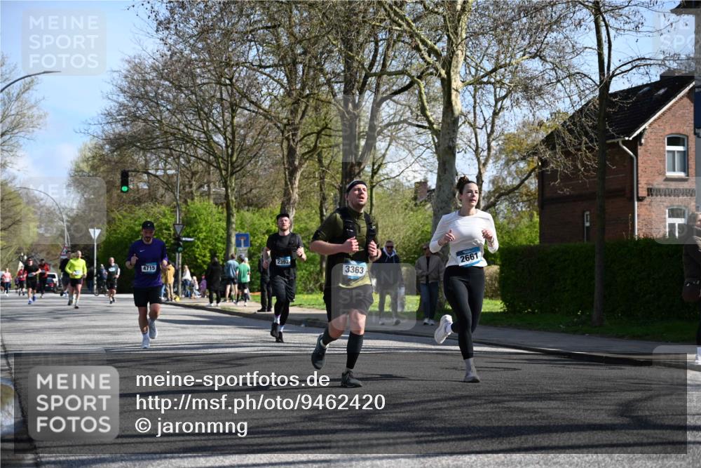 12.04.2026 - 45. Internationalen Wilhelmsburger Insellauf J. Mangold http://msf.ph/oto/9462420 12.04.2026 10:49:22 Ziel 3427, 2635, 2732, 2371, 3363, 2661, 4715, 2392, 3036, 2048, 3357, 3357, 2655, 5441, 3546, 2618, 2176, 2054, 3329, 3459, 4855 meine-sportfotos.de