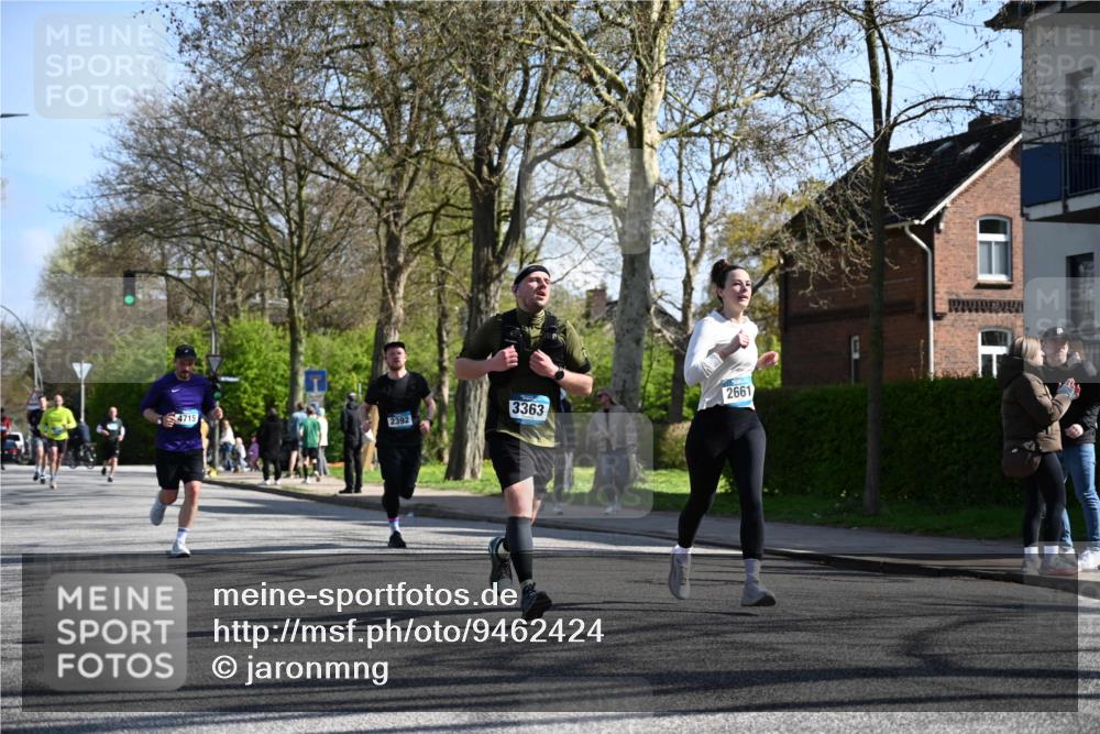 12.04.2026 - 45. Internationalen Wilhelmsburger Insellauf J. Mangold http://msf.ph/oto/9462424 12.04.2026 10:49:23 Ziel 2635, 2732, 2371, 3363, 2661, 4715, 2392, 3036, 2048, 3357, 2655, 5441, 3546, 2618, 2176, 2176, 2054, 3329, 3459, 4855 meine-sportfotos.de