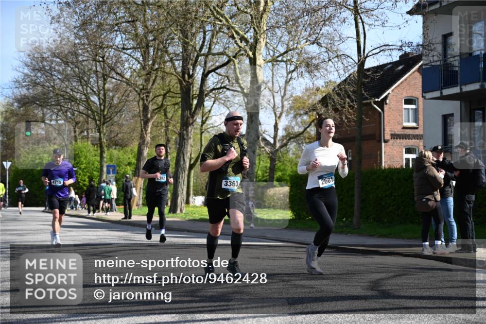 12.04.2026 - 45. Internationalen Wilhelmsburger Insellauf J. Mangold http://msf.ph/oto/9462428 12.04.2026 10:49:23 Ziel 2635, 2732, 2371, 3363, 2661, 4715, 2392, 3036, 2048, 3357, 2655, 5441, 3546, 2618, 2176, 2176, 2054, 3329, 3459, 4855 meine-sportfotos.de