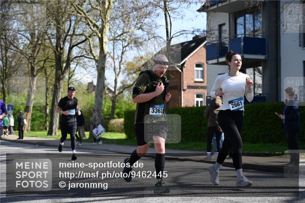 12.04.2026 - 45. Internationalen Wilhelmsburger Insellauf J. Mangold http://msf.ph/oto/9462445 12.04.2026 10:49:24 Ziel 2635, 2732, 2371, 3363, 2661, 4715, 2392, 3036, 2048, 3357, 2655, 5441, 3546, 2618, 2176, 2054, 2054, 3329, 3459, 4855 meine-sportfotos.de