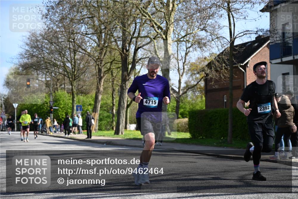 12.04.2026 - 45. Internationalen Wilhelmsburger Insellauf J. Mangold http://msf.ph/oto/9462464 12.04.2026 10:49:26 Ziel 3363, 2661, 4715, 2392, 3036, 2048, 3357, 2655, 5441, 3546, 2618, 2176, 2054, 3329, 3459, 3329, 3459, 4855, 4929 meine-sportfotos.de