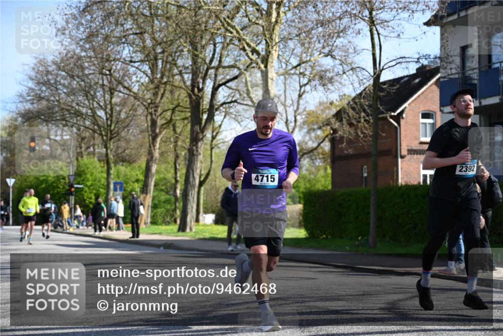 12.04.2026 - 45. Internationalen Wilhelmsburger Insellauf J. Mangold http://msf.ph/oto/9462468 12.04.2026 10:49:26 Ziel 3363, 2661, 4715, 2392, 3036, 2048, 3357, 2655, 5441, 3546, 2618, 2176, 2054, 3329, 3459, 3329, 3459, 4855, 4929 meine-sportfotos.de