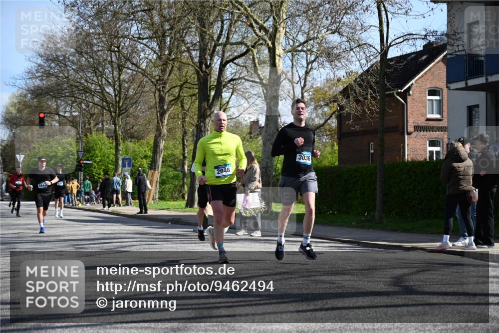 12.04.2026 - 45. Internationalen Wilhelmsburger Insellauf J. Mangold http://msf.ph/oto/9462494 12.04.2026 10:49:33 Ziel 3363, 2661, 4715, 2392, 3036, 2048, 3357, 2655, 5441, 3546, 2618, 2618, 2176, 2054, 3329, 3459, 4855, 4929, 4634, 3186, 3326, 3556 meine-sportfotos.de